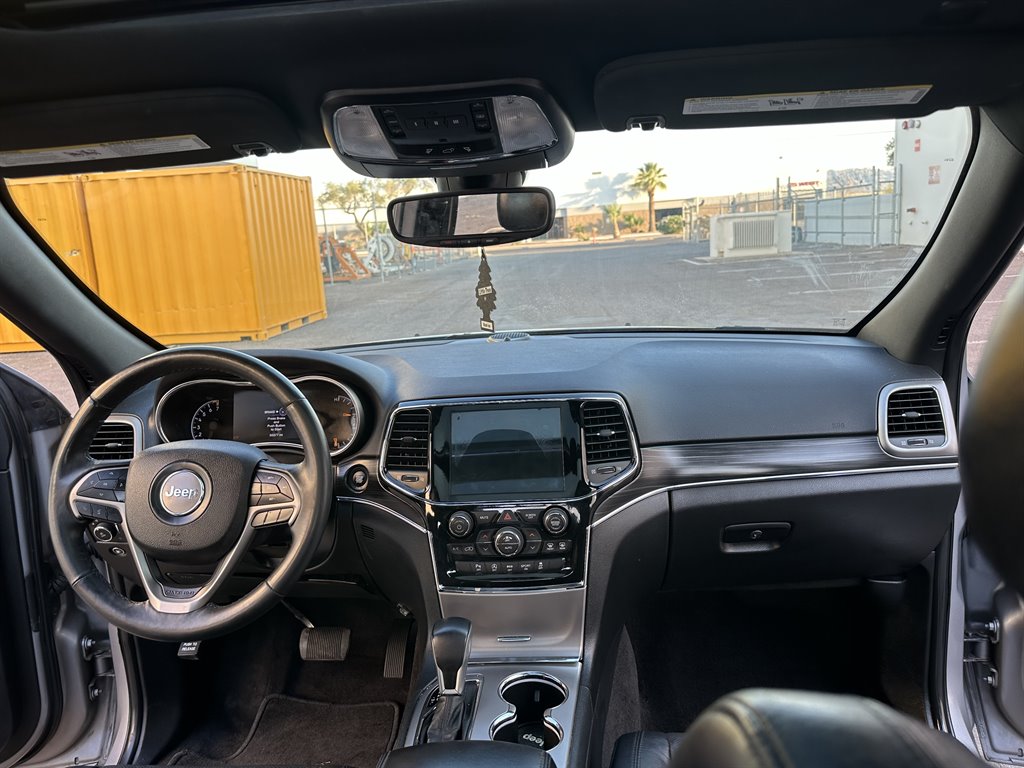 2019 Jeep Cherokee - $15,990
