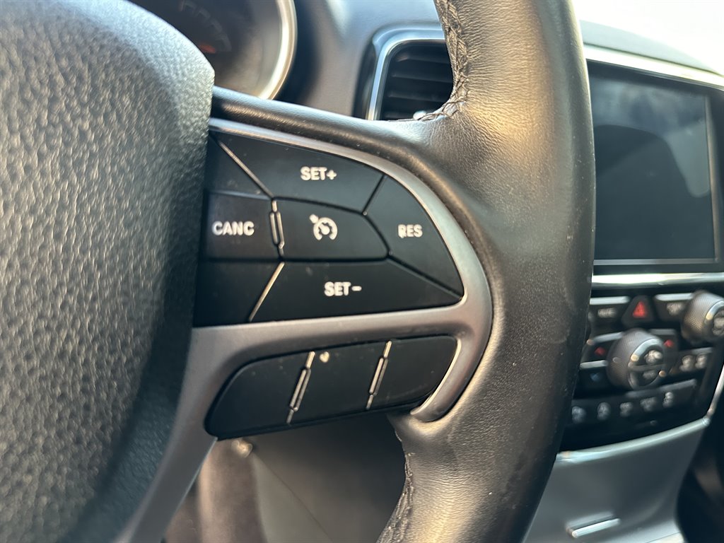 2019 Jeep Cherokee - $15,990
