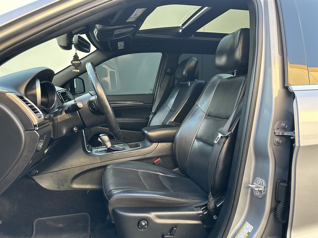 2019 Jeep Cherokee - $15,990
