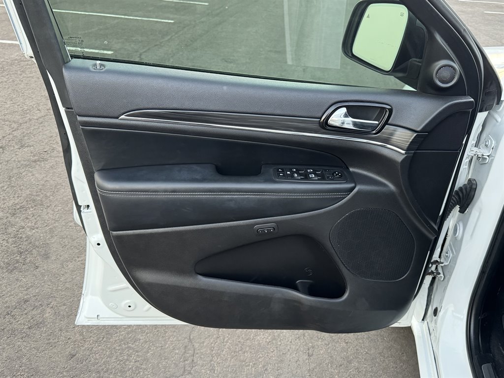 2021 Jeep Cherokee - $16,990