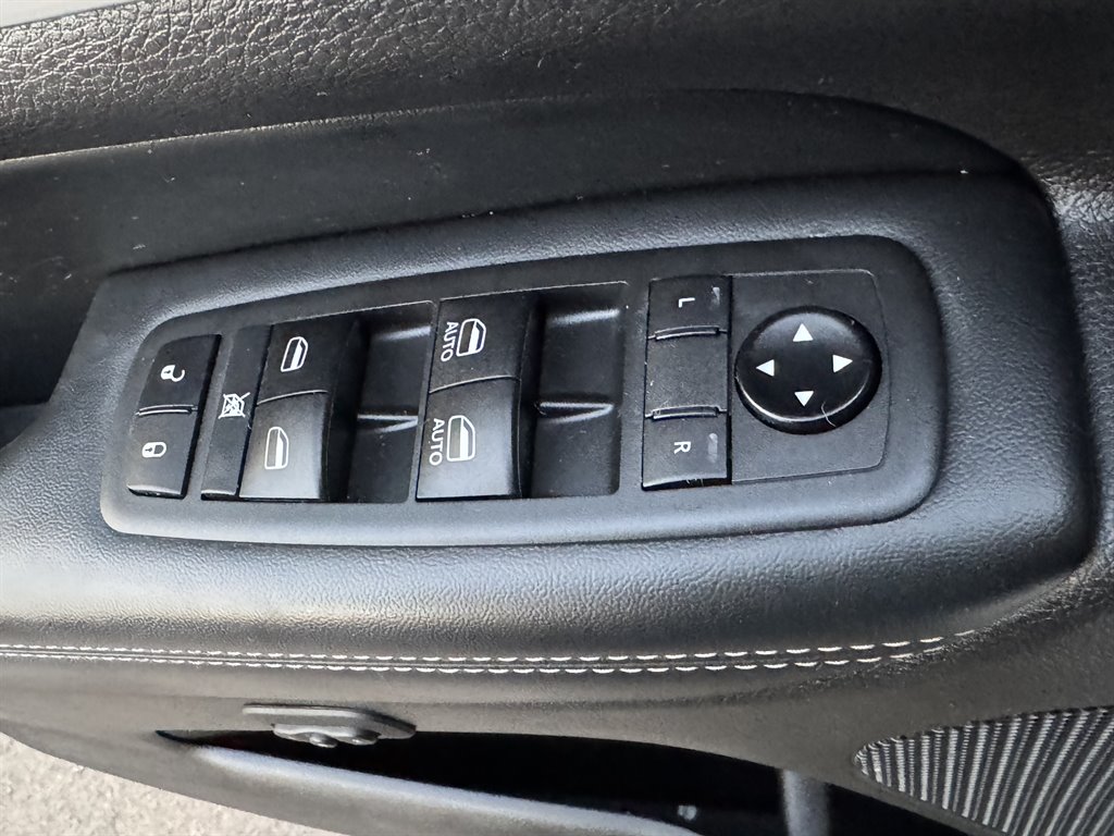 2021 Jeep Cherokee - $16,990