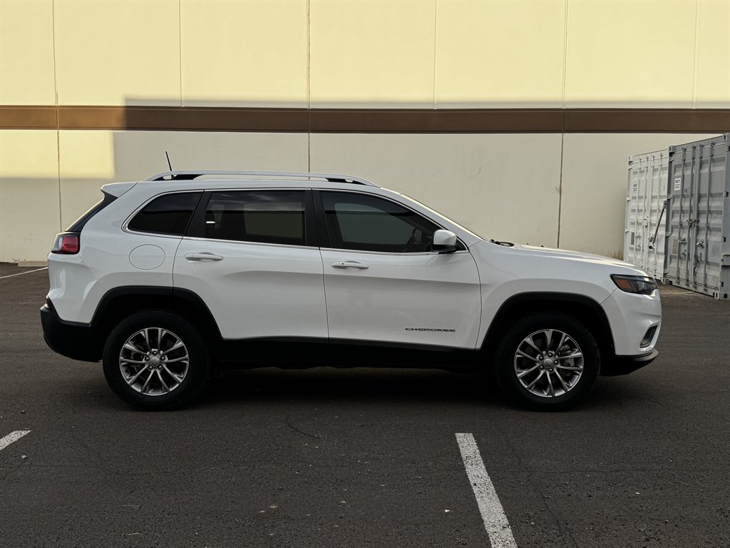 2020 Jeep Cherokee - $13,990