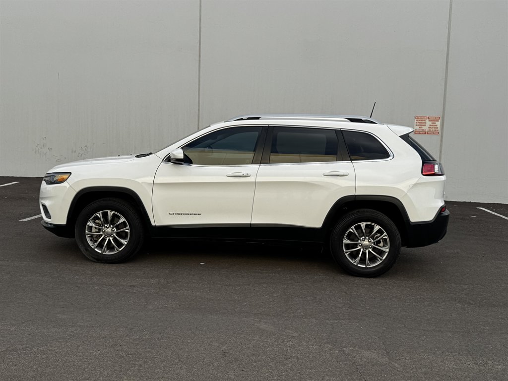 2020 Jeep Cherokee - $13,990