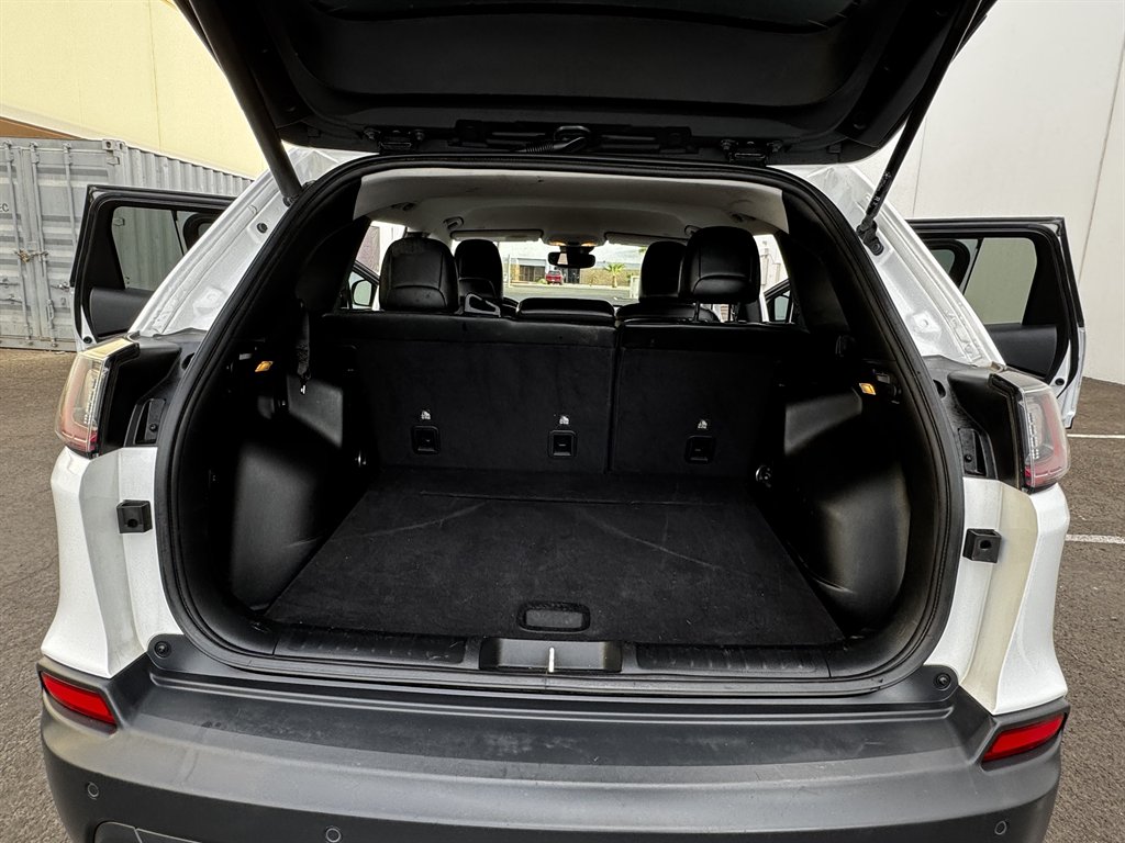 2020 Jeep Cherokee - $13,990