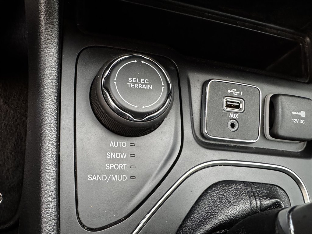 2020 Jeep Cherokee - $13,990