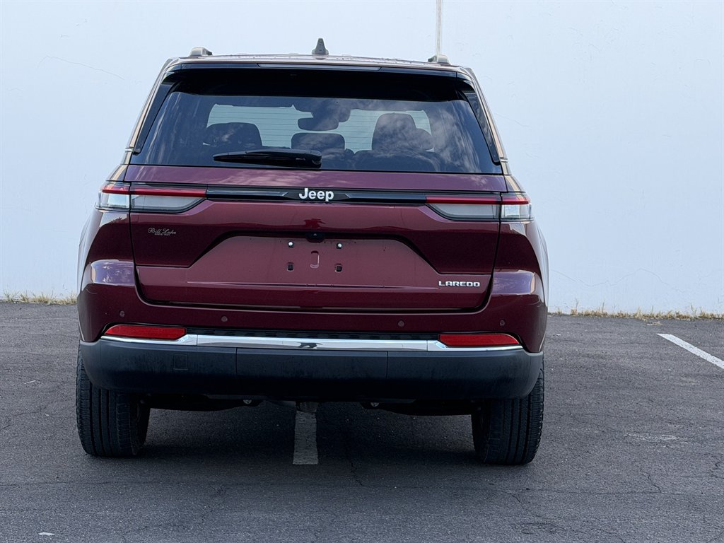 2023 Jeep Cherokee - $18,990