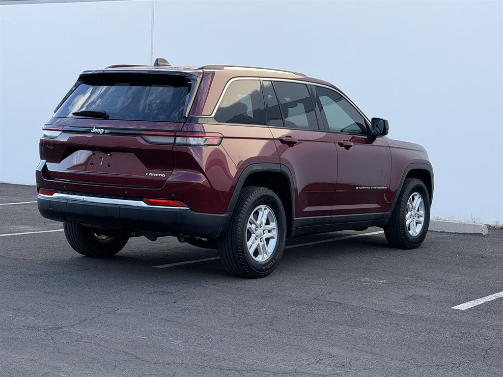 2023 Jeep Cherokee - $18,990