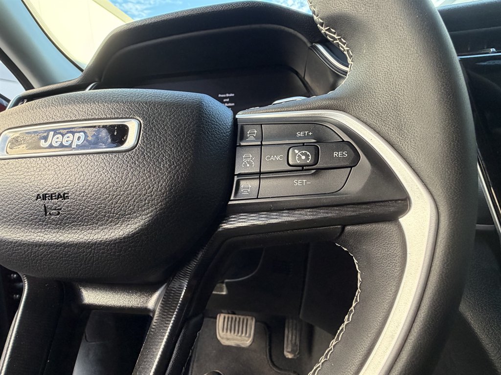 2023 Jeep Cherokee - $18,990