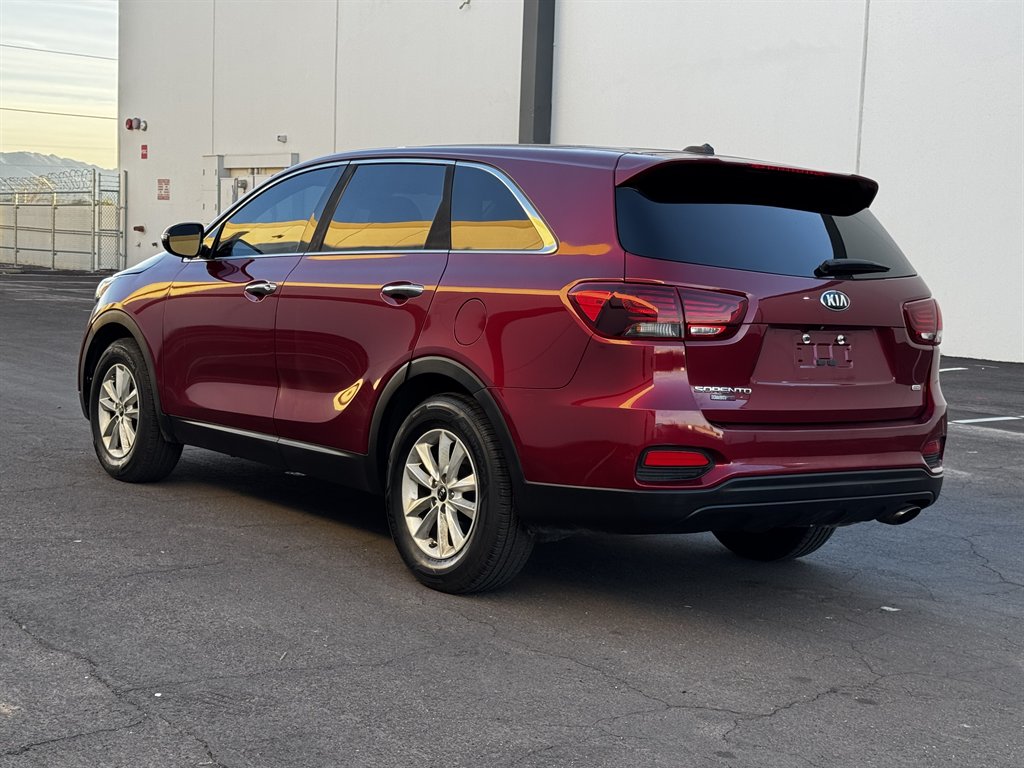 2020 Kia Sorento - $11,990