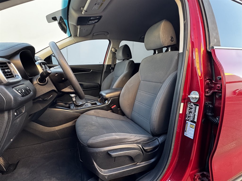 2020 Kia Sorento - $11,990