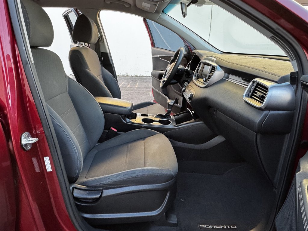 2020 Kia Sorento - $11,990