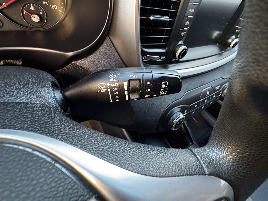 2020 Kia Sorento - $11,990