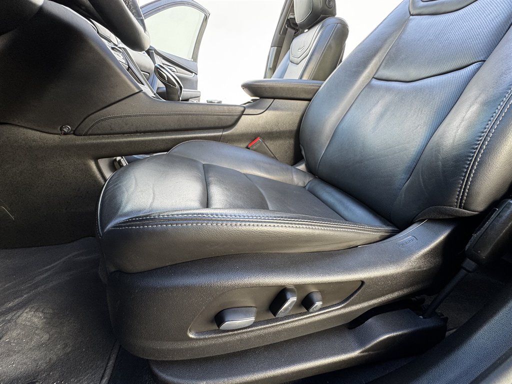 2024 Cadillac XT6 - $32,990