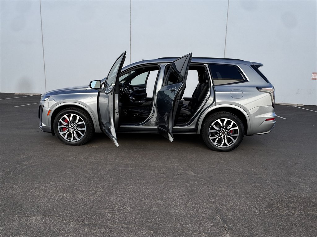 2024 Cadillac XT6 - $32,990