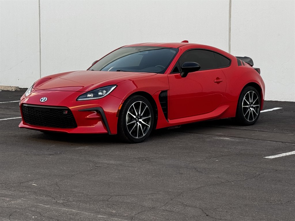 2023 Toyota 86 - $18,990