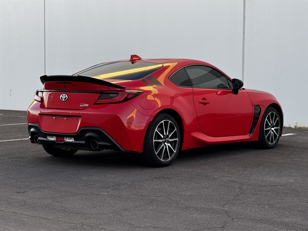 2023 Toyota 86 - $18,990