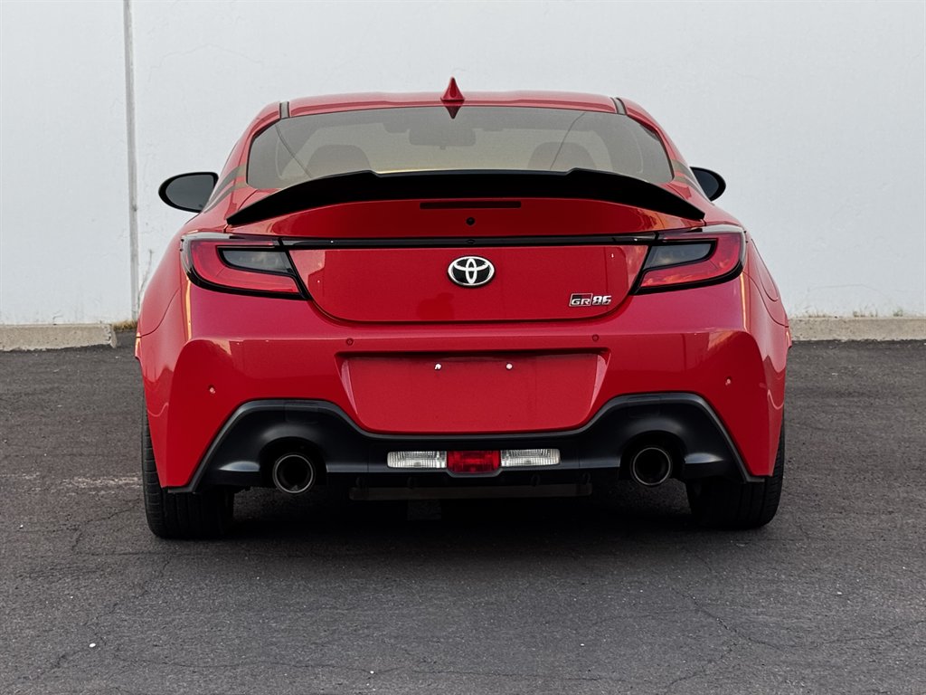 2023 Toyota 86 - $18,990