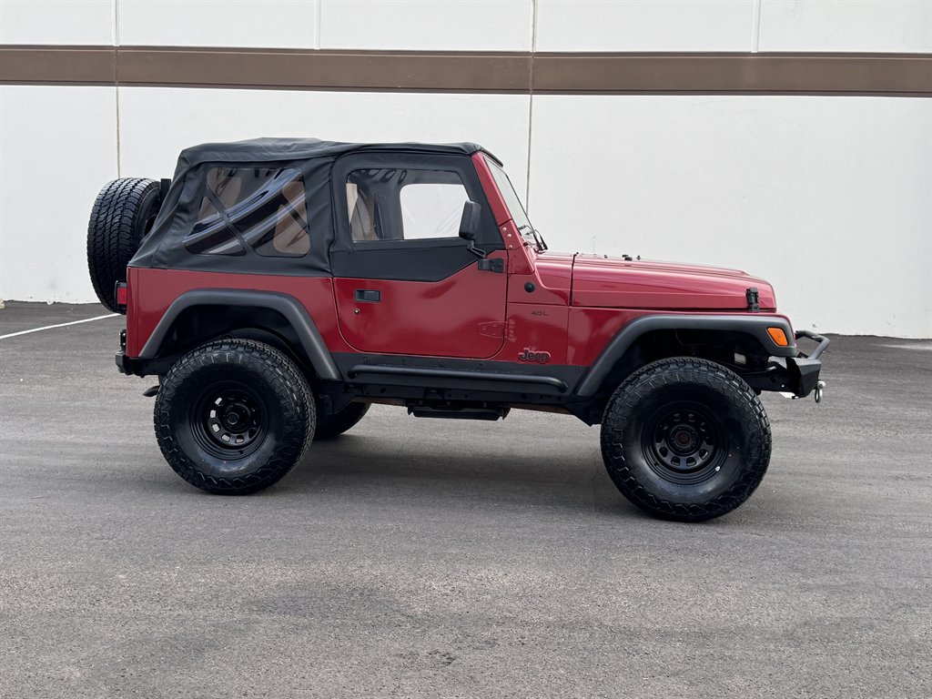 1998 Jeep Wrangler - $10,990
