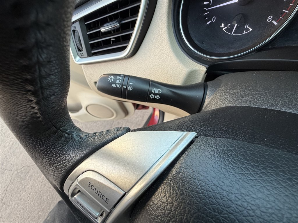 2016 Nissan Rogue - $10,990