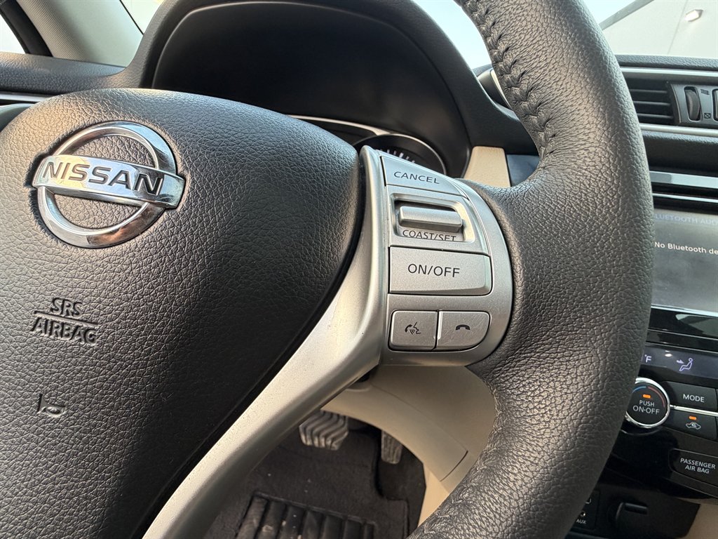 2016 Nissan Rogue - $10,990
