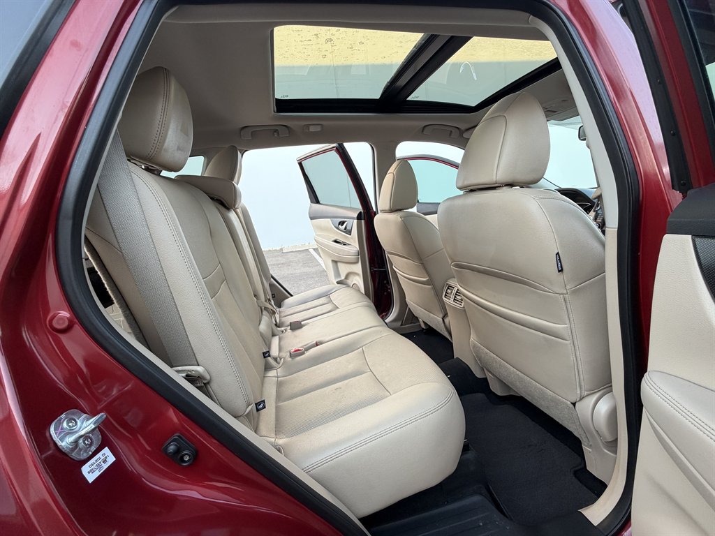 2016 Nissan Rogue - $10,990