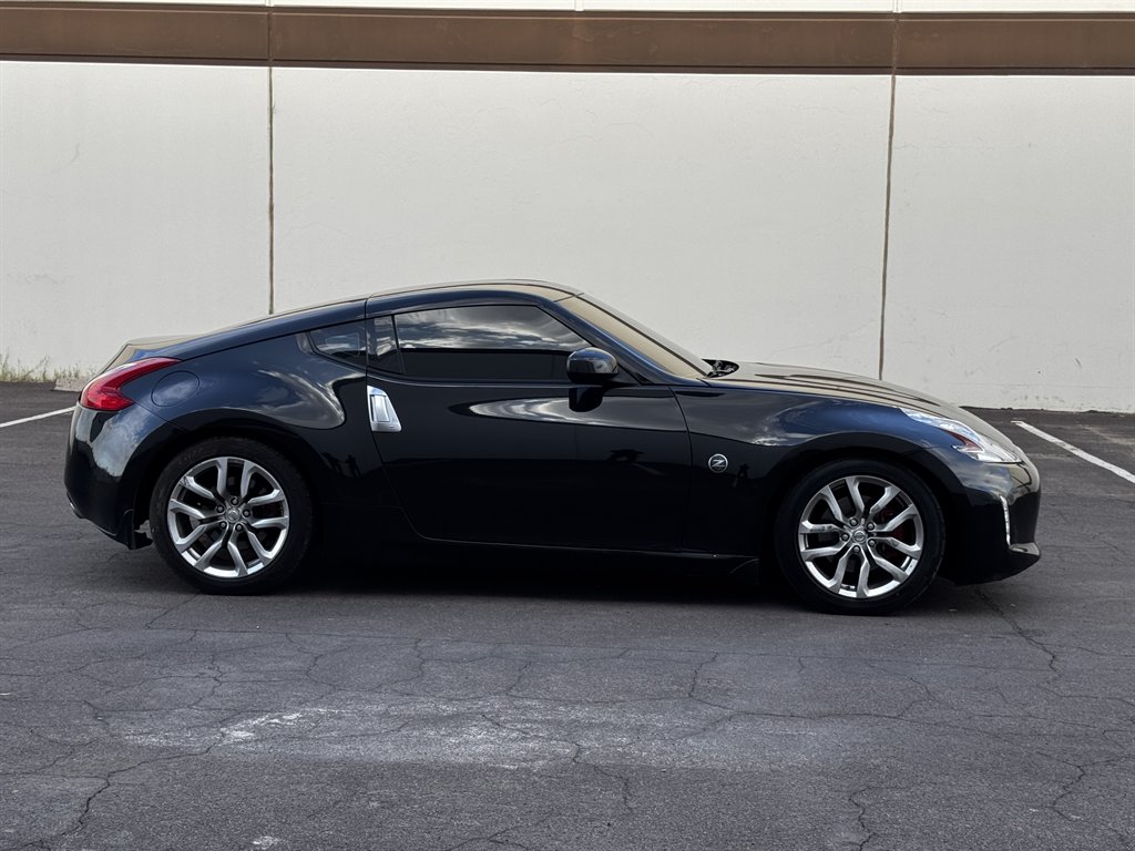2013 Nissan 370Z - $14,990
