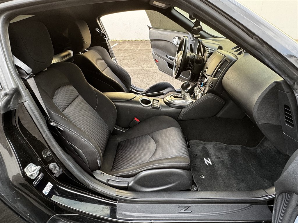 2013 Nissan 370Z - $14,990