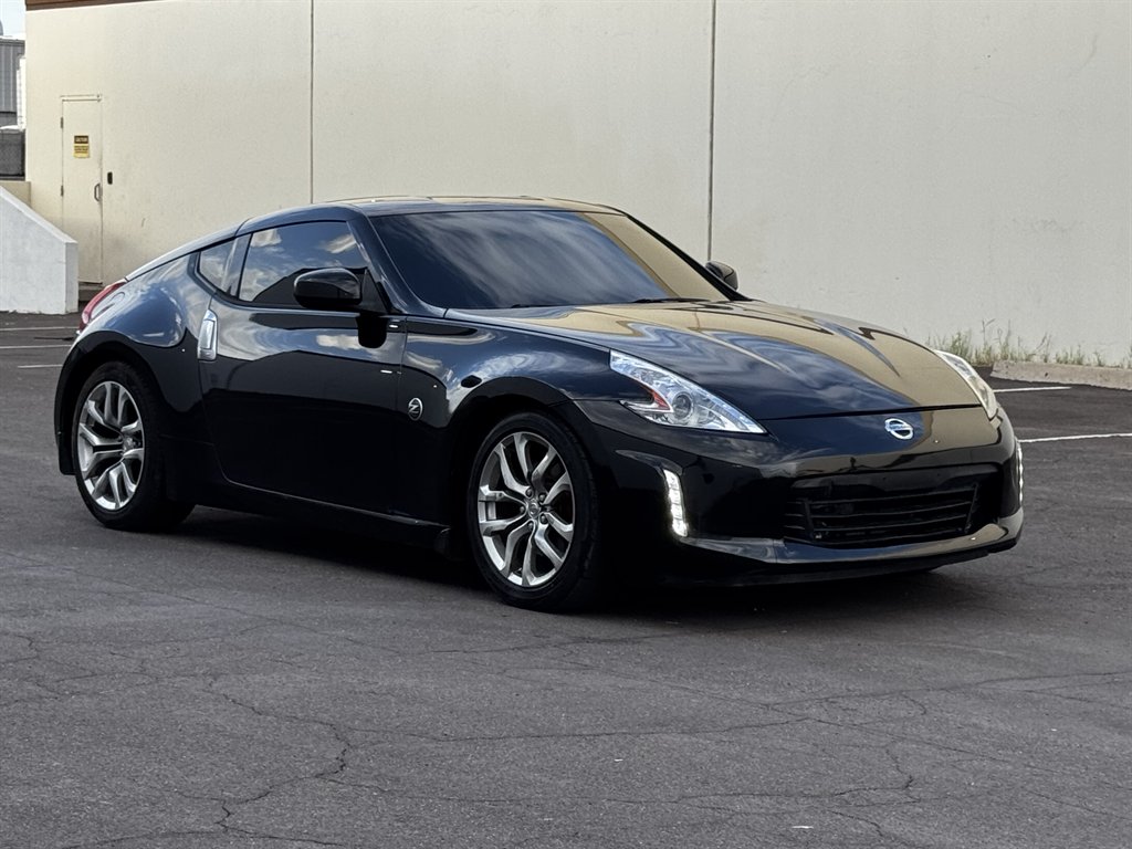 2013 Nissan 370Z - $14,990