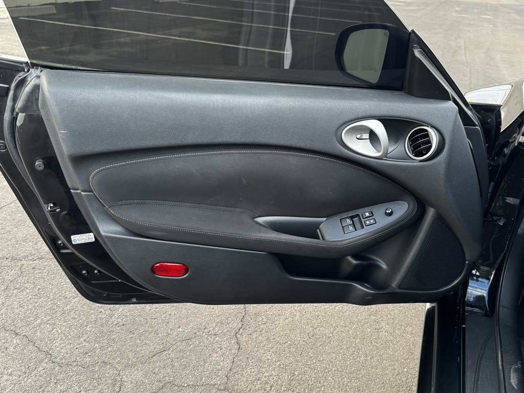 2013 Nissan 370Z - $14,990