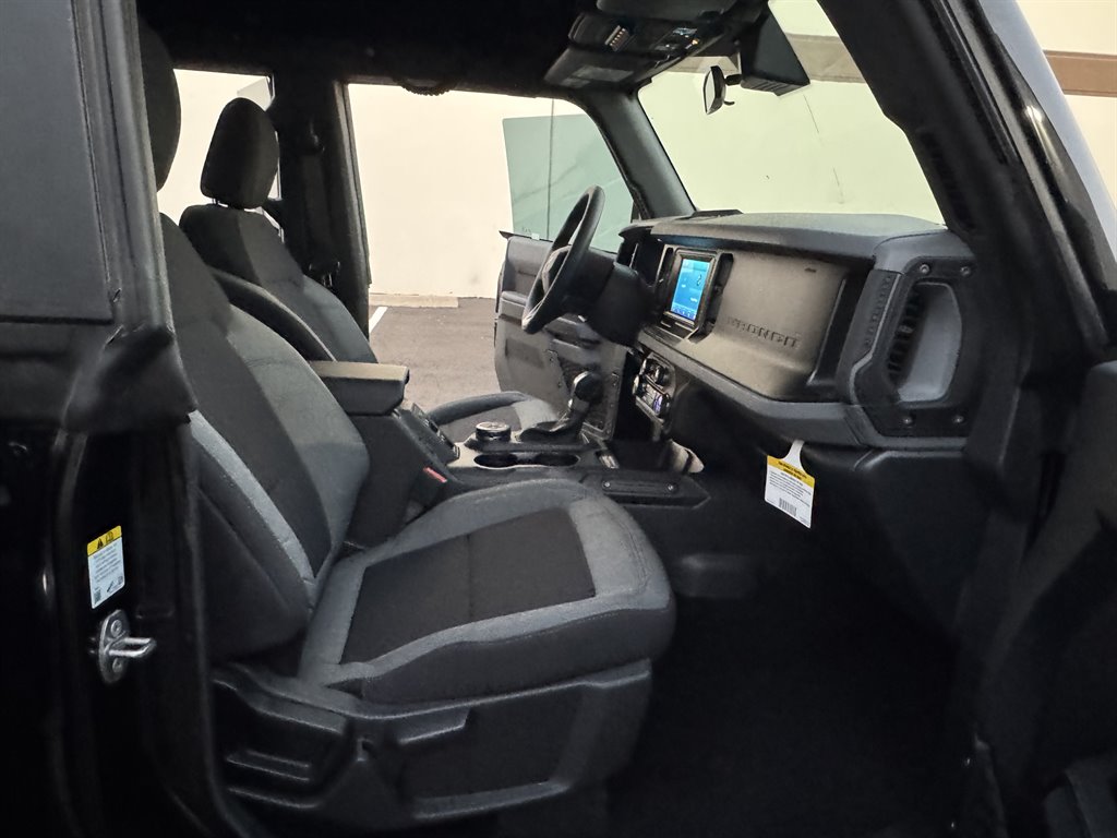 2023 Ford Bronco - $30,990