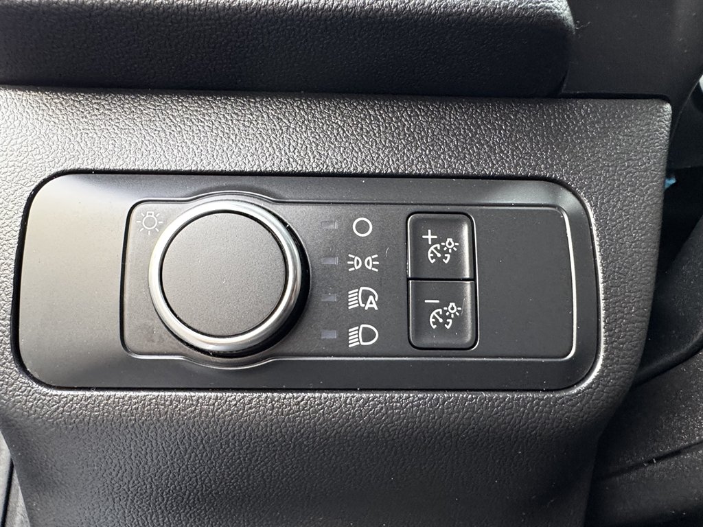 2022 Ford Escape SE photo