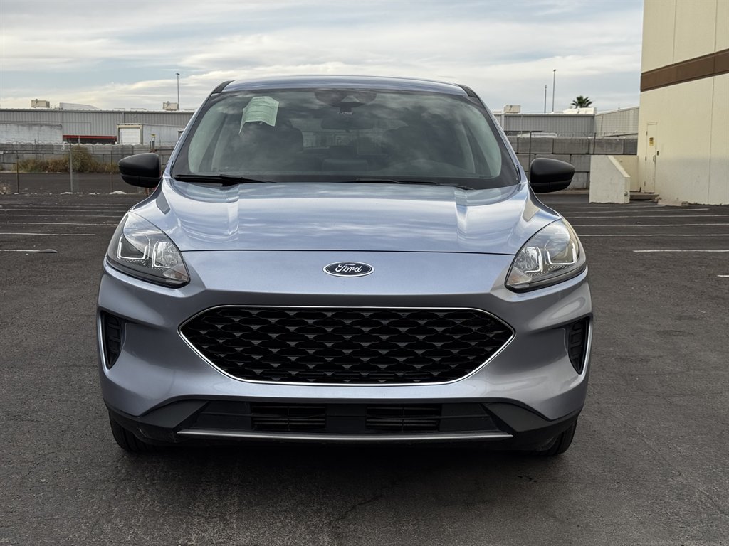 2022 Ford Escape SE photo