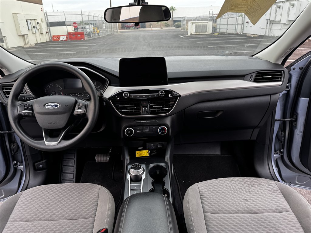 2022 Ford Escape SE photo