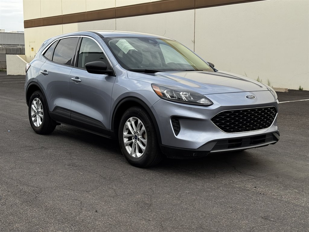 2022 Ford Escape SE photo