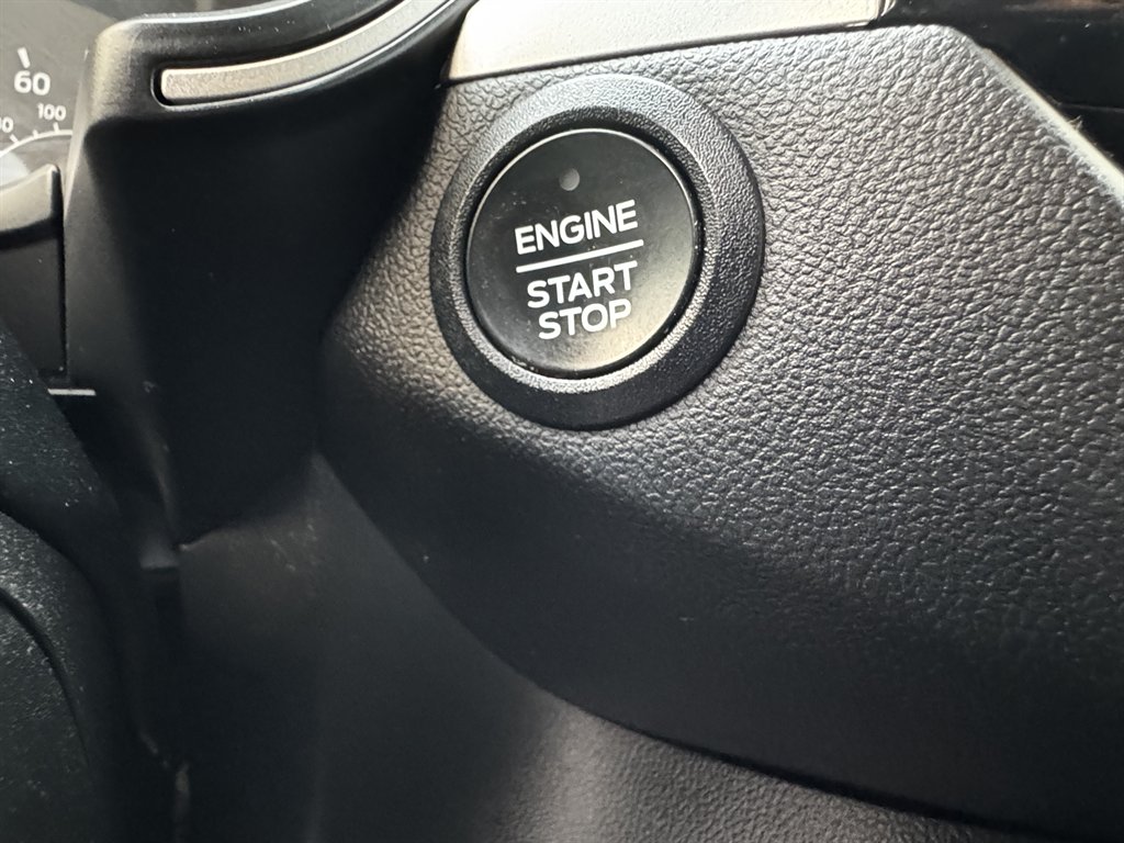 2022 Ford Escape SE photo