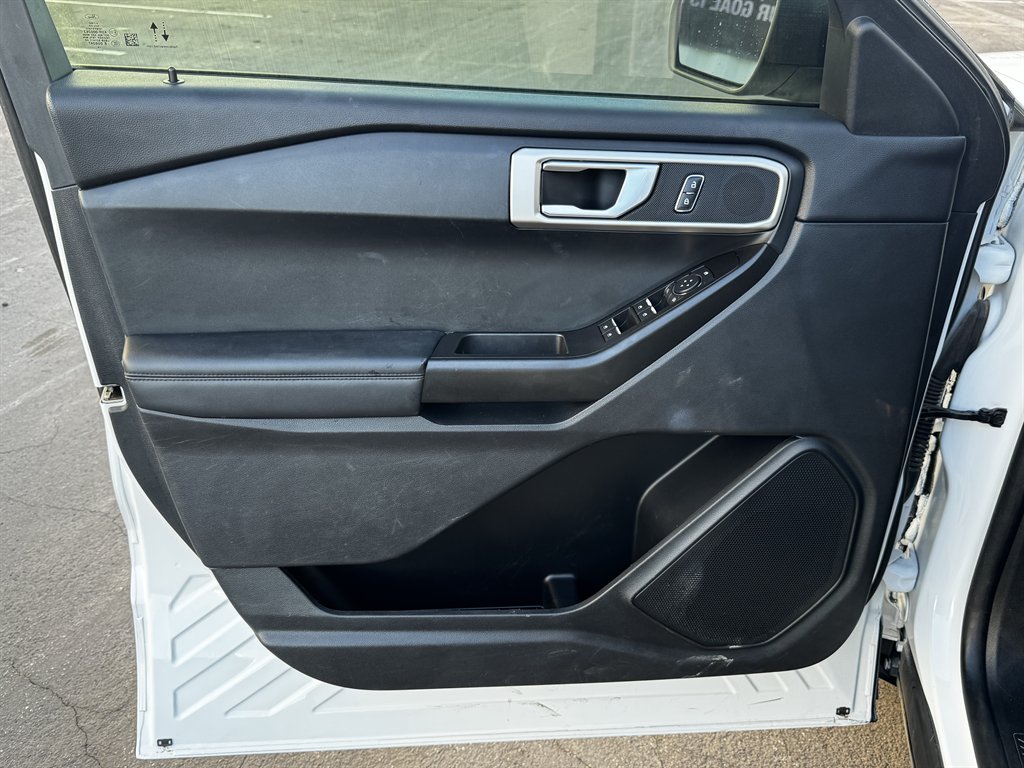 2020 Ford Explorer - $18,990