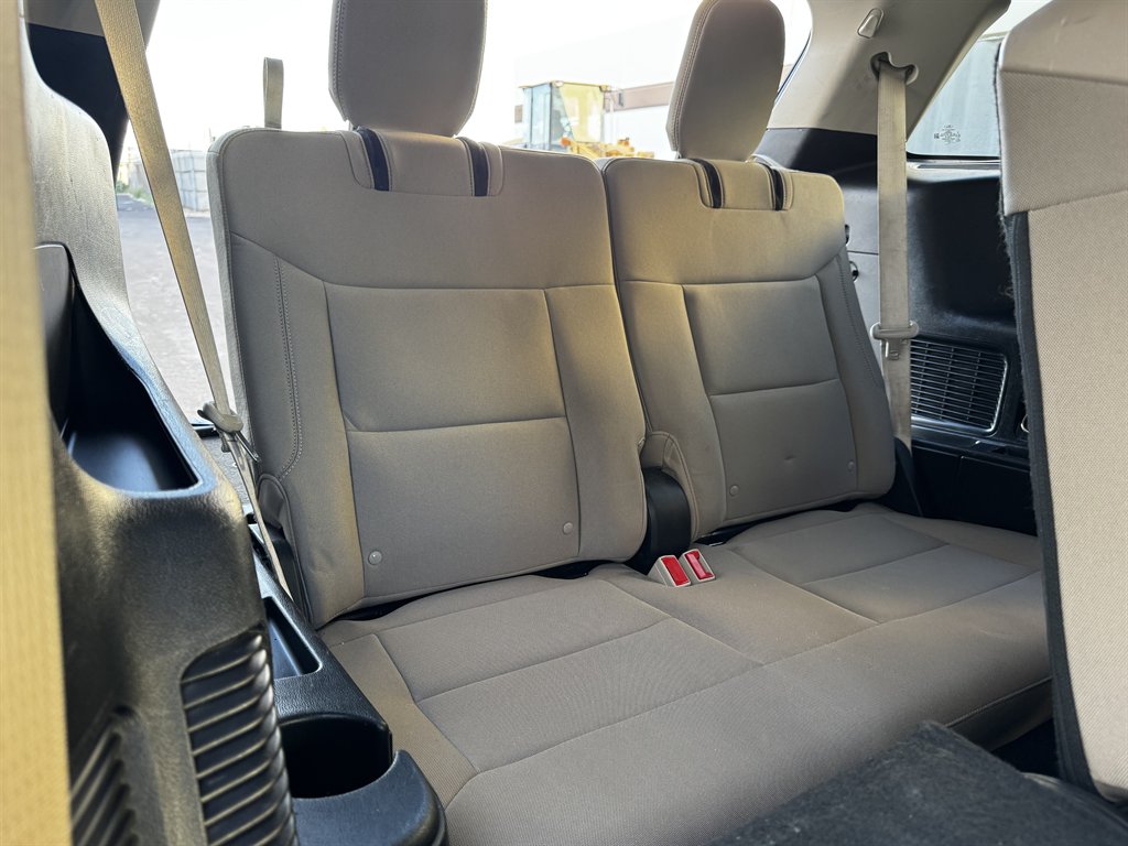 2020 Ford Explorer - $18,990