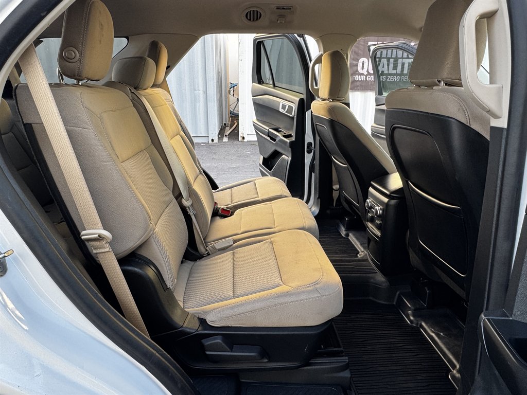 2020 Ford Explorer - $18,990