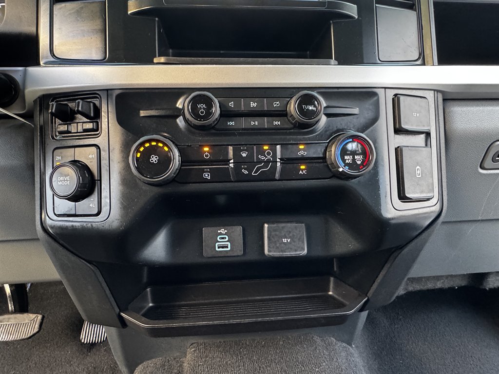 2023 Ford F-350 - $36,990