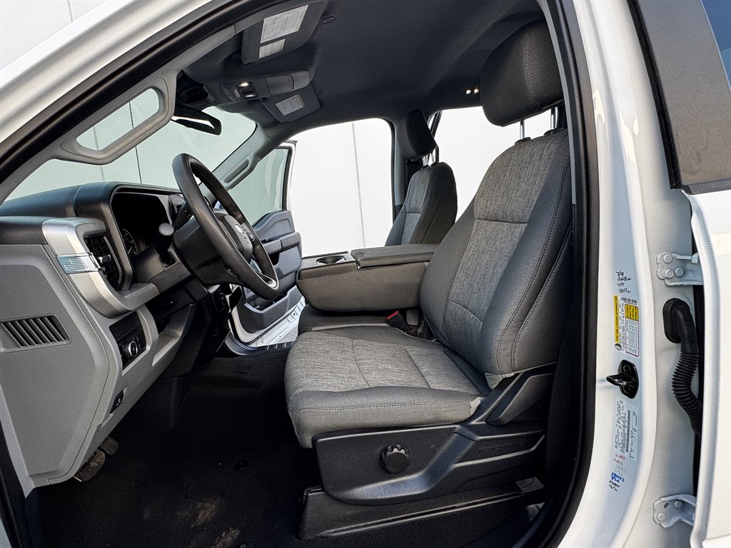 2023 Ford F-350 - $36,990