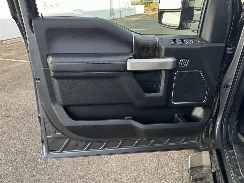 2021 Ford F-350 - $39,990