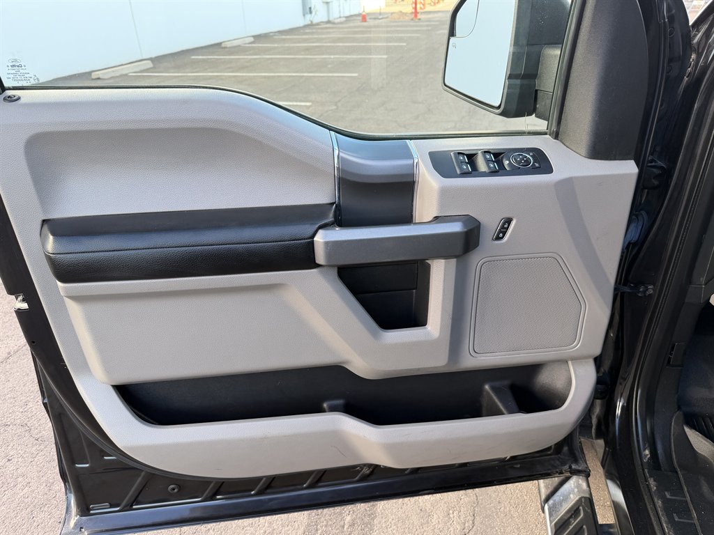 2015 Ford F-150 - $15,990