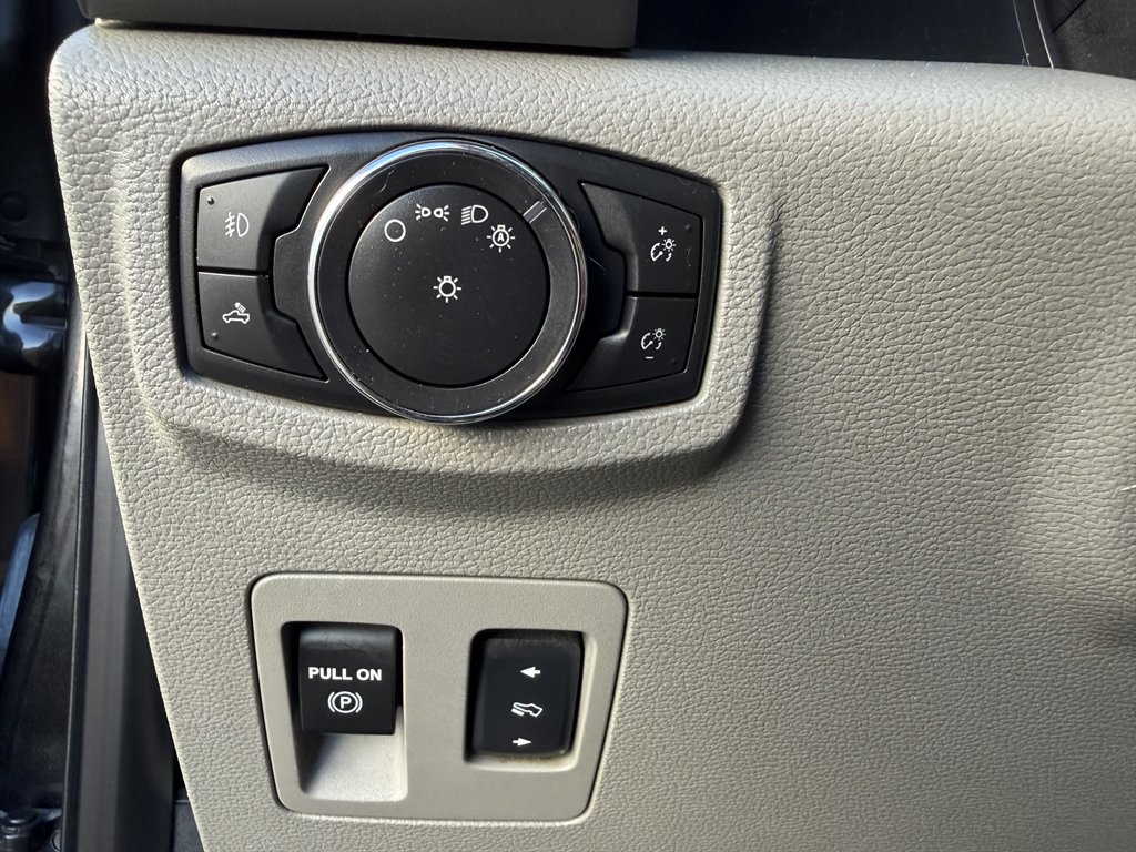 2015 Ford F-150 - $15,990