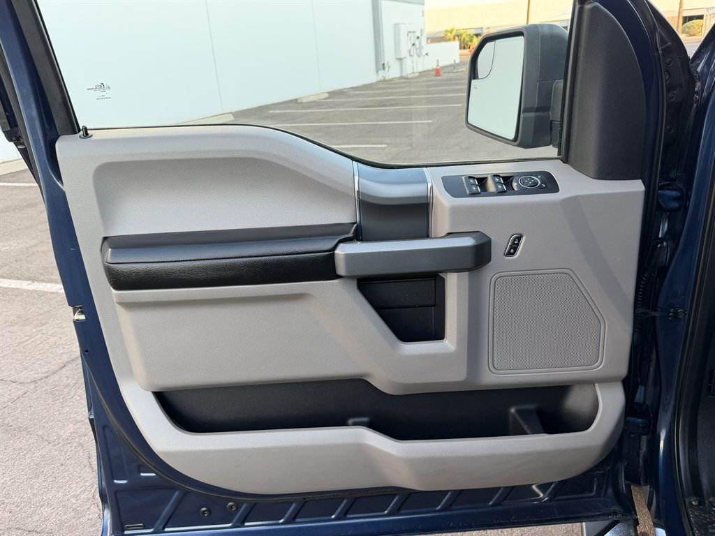2016 Ford F-150 - $16,990