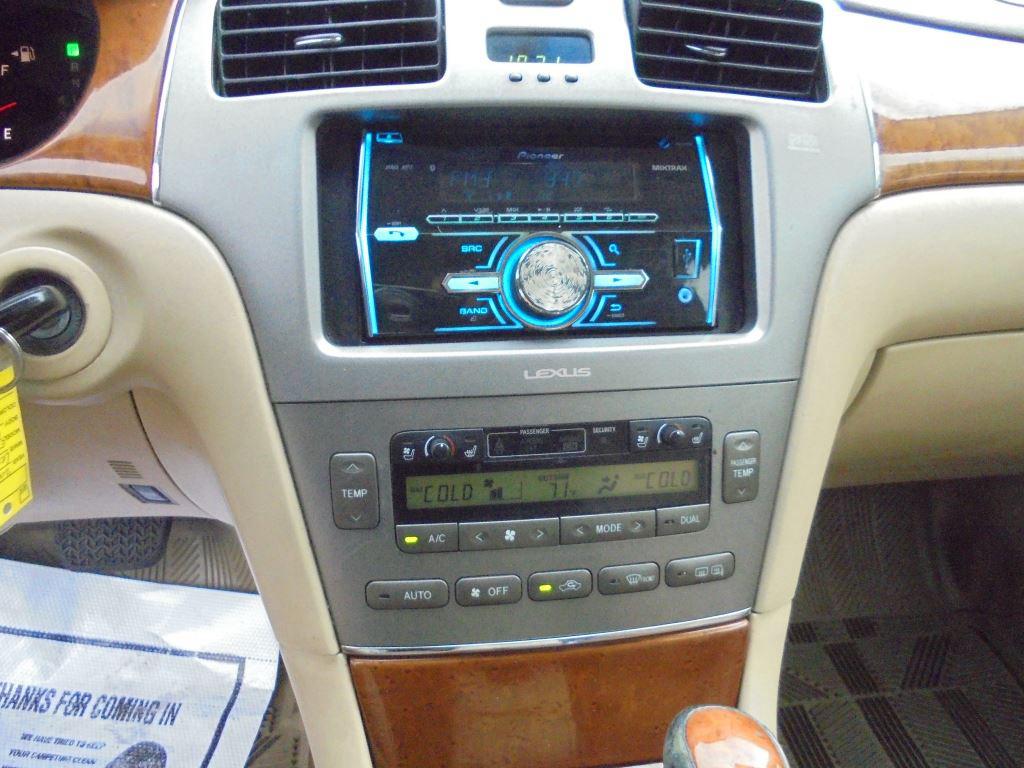 2005 Lexus ES 330 photo