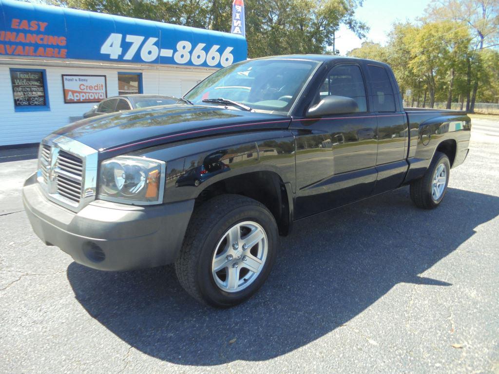 2005 Dodge Dakota ST photo