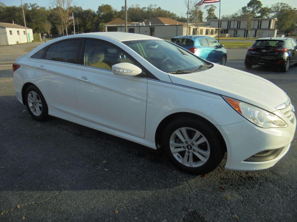 2014 Hyundai Sonata GLS photo
