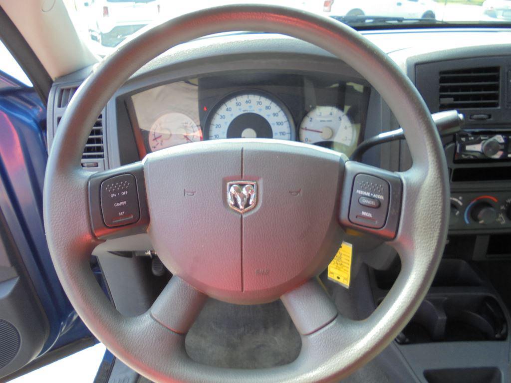 2005 Dodge Dakota ST photo