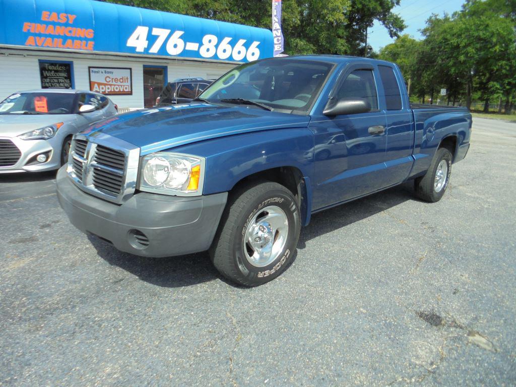 2005 Dodge Dakota ST photo