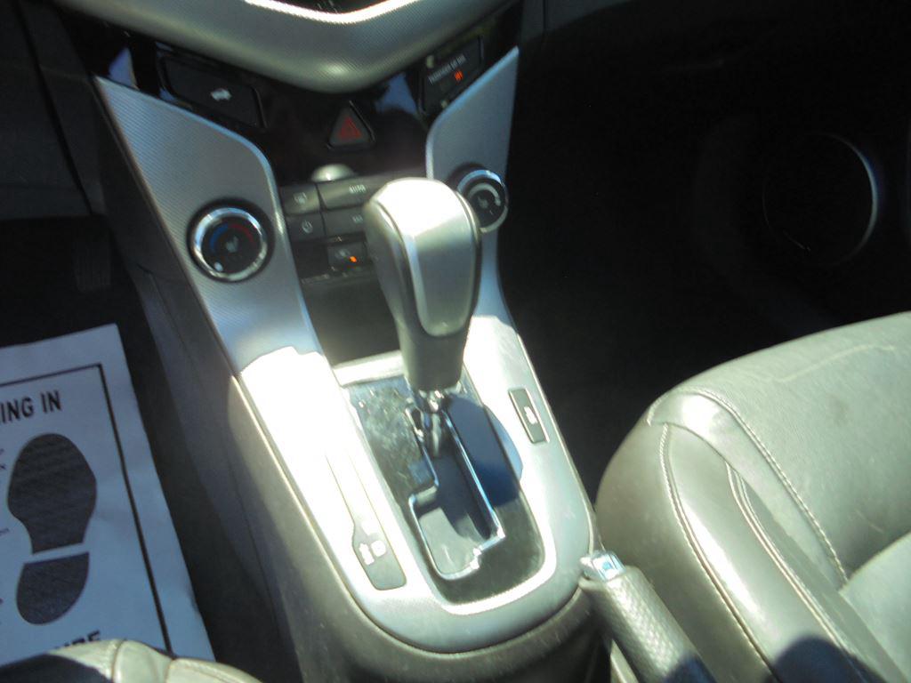 2015 Chevrolet Cruze - $7,650